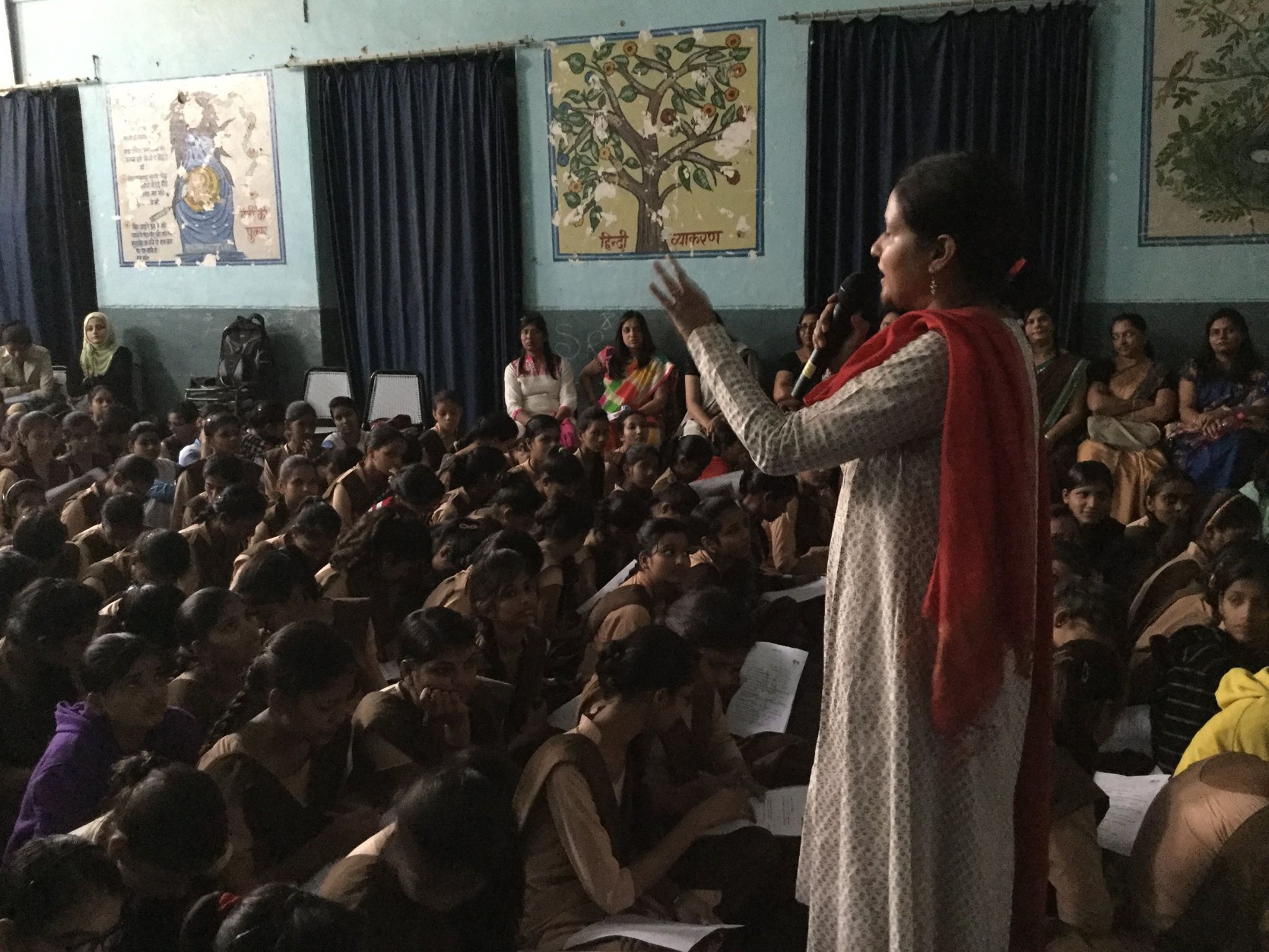 Friendly educational workshop environment for menstrual health awareness